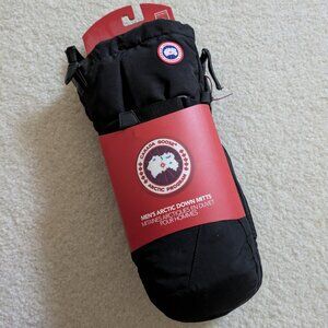Canada Goose Black Arctic Down Mitts, Medium